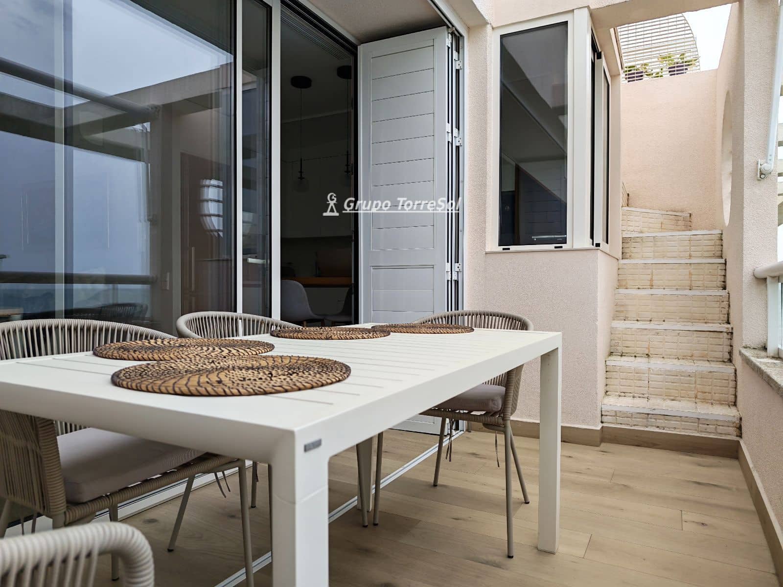 2 slaapkamer Penthouse te koop in El Vendrell met zwembad garage - € 398.000 (Ref: 9679107)