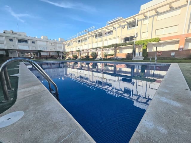 2 quarto Penthouse para venda em El Vendrell com piscina garagem - 398 000 € (Ref: 9679107)