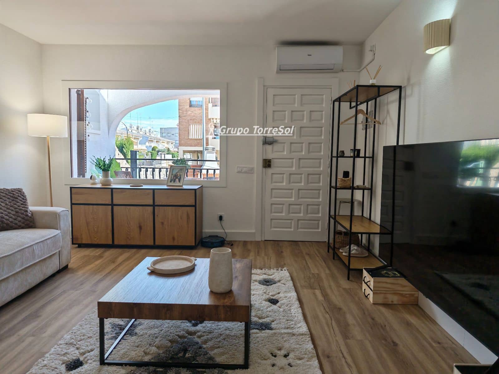 3 makuuhuone Omakotitalo myytävänä paikassa Cunit mukana 
autotalli - 375 000 € (Ref: 9685787)