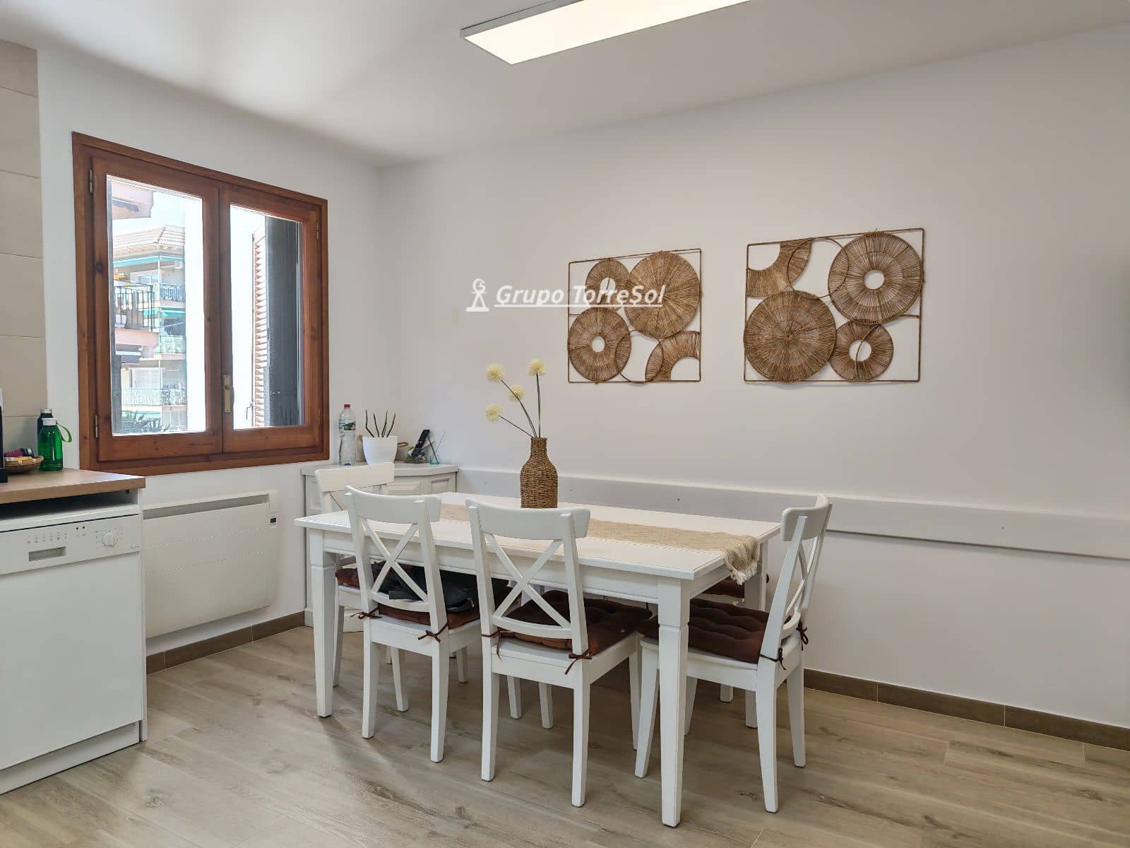 3 makuuhuone Omakotitalo myytävänä paikassa Cunit mukana 
autotalli - 375 000 € (Ref: 9685787)