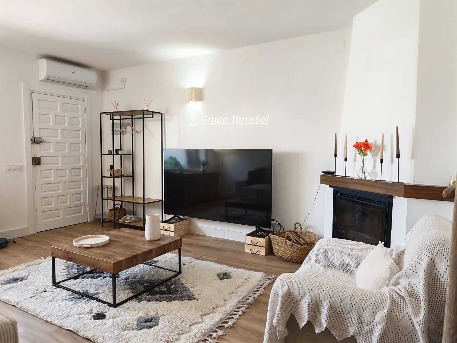 3 makuuhuone Omakotitalo myytävänä paikassa Cunit mukana 
autotalli - 375 000 € (Ref: 9685787)