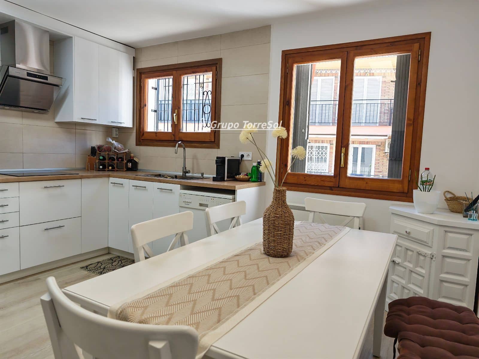 3 makuuhuone Omakotitalo myytävänä paikassa Cunit mukana 
autotalli - 375 000 € (Ref: 9685787)