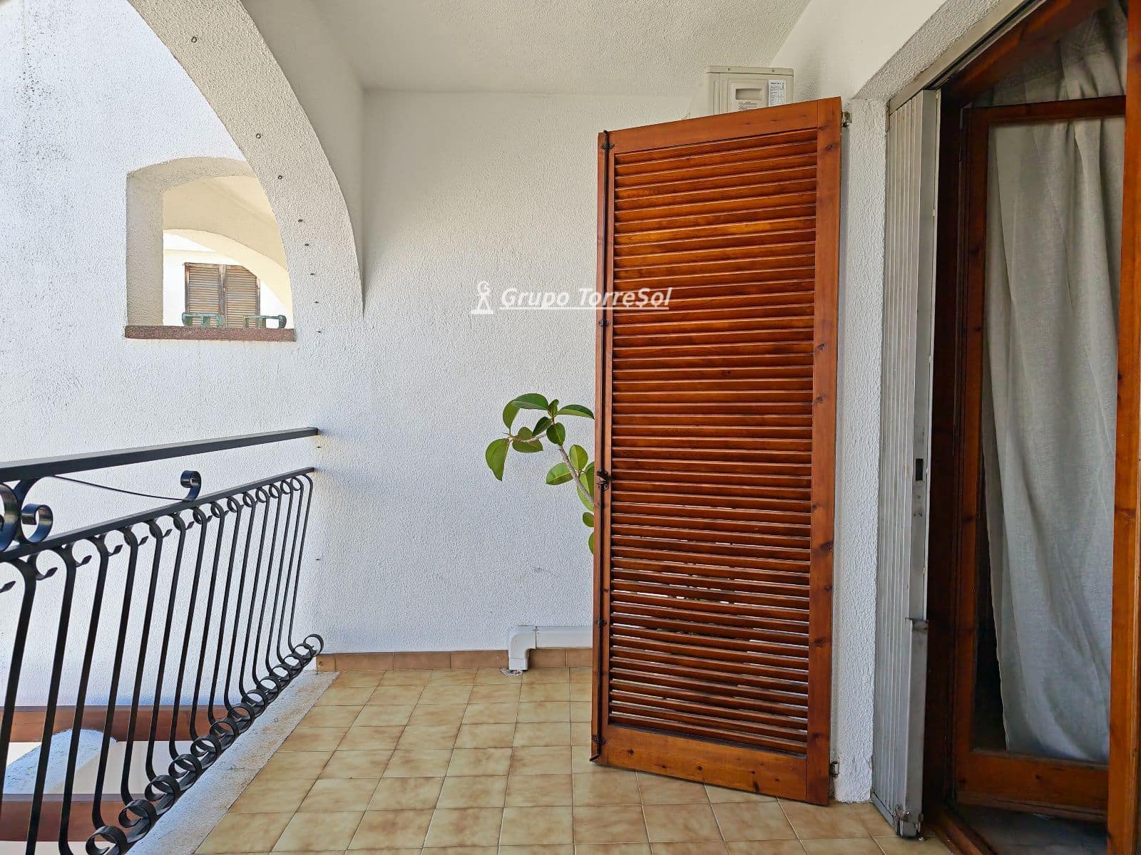 3 makuuhuone Omakotitalo myytävänä paikassa Cunit mukana 
autotalli - 375 000 € (Ref: 9685787)