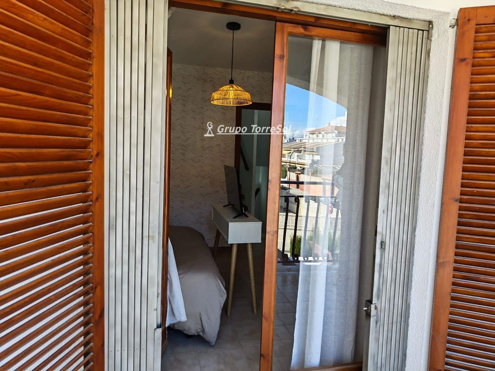 3 makuuhuone Omakotitalo myytävänä paikassa Cunit mukana 
autotalli - 375 000 € (Ref: 9685787)