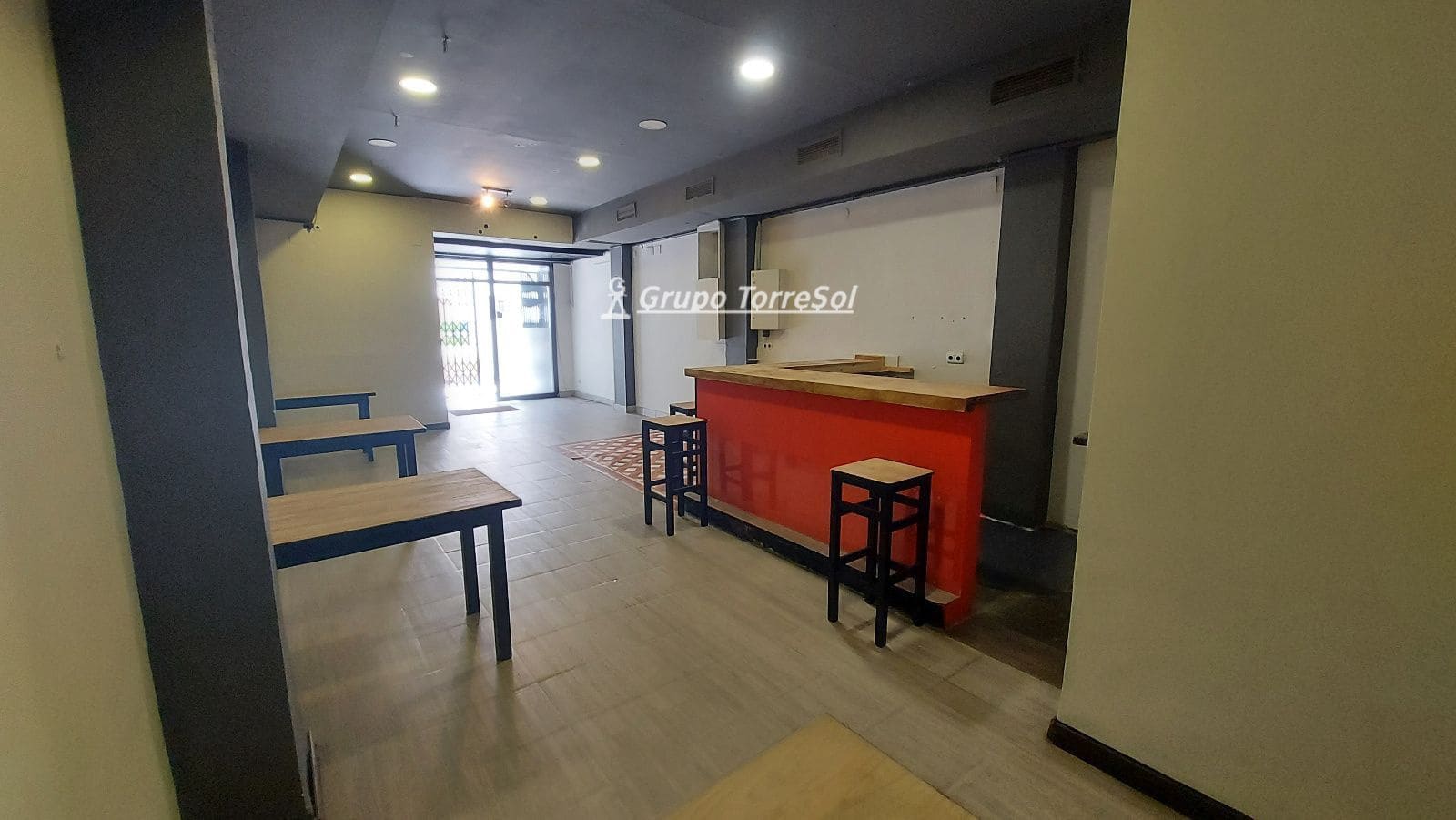 Commercial for sale in Calafell - € 170,000 (Ref: 9685788)