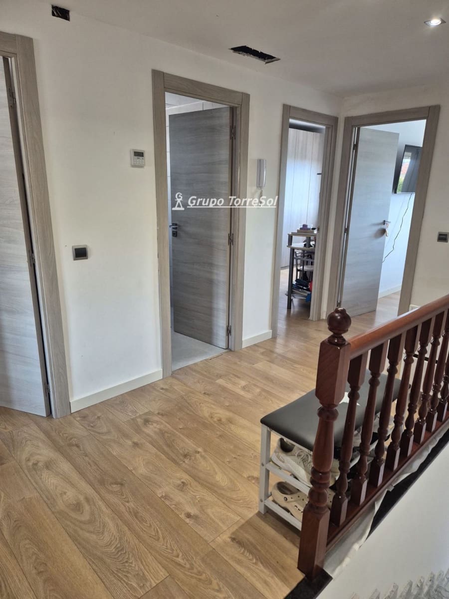 4 bedroom Townhouse for sale in Calafell - € 298,000 (Ref: 9691300)