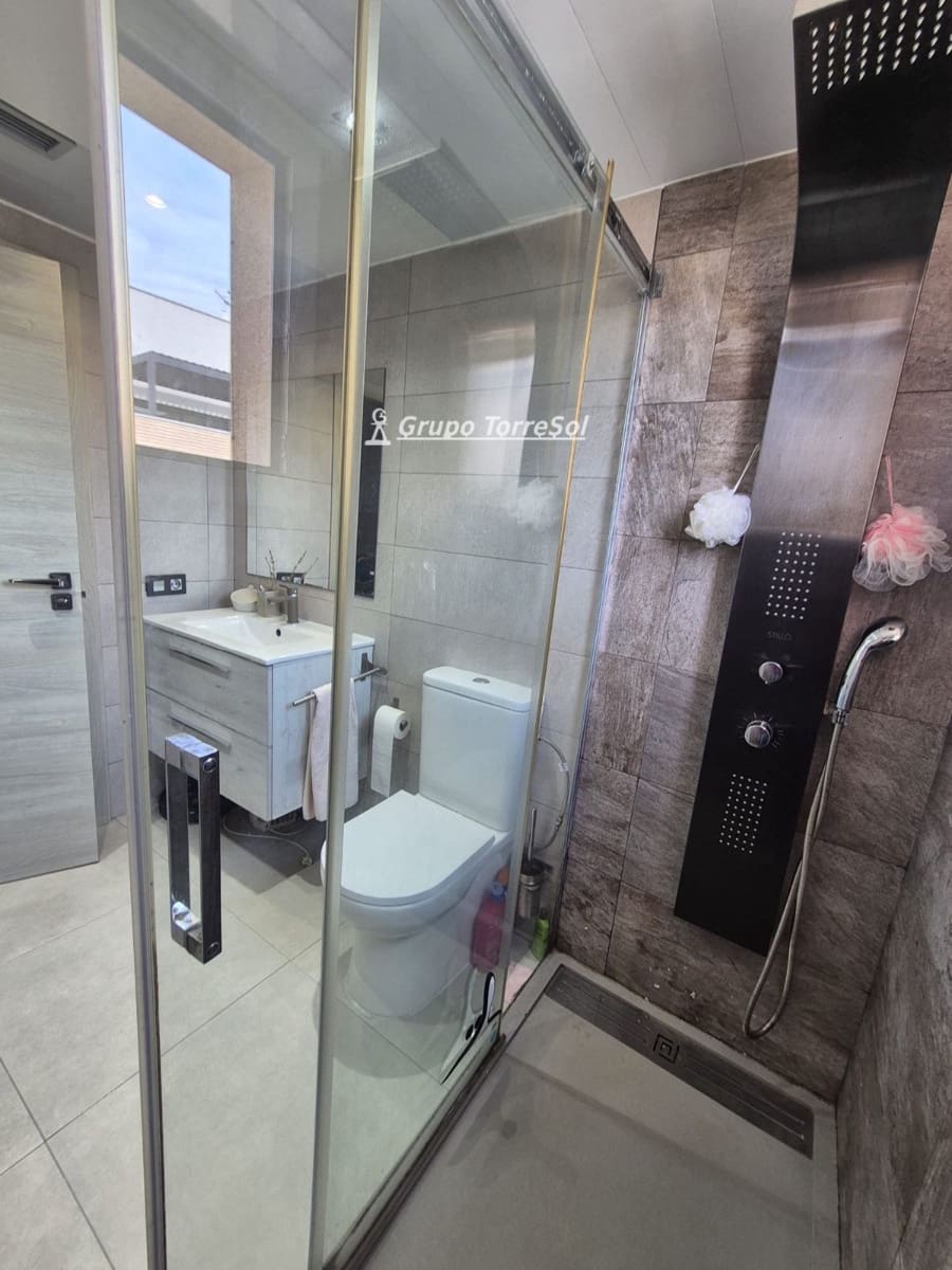 4 bedroom Townhouse for sale in Calafell - € 298,000 (Ref: 9691300)