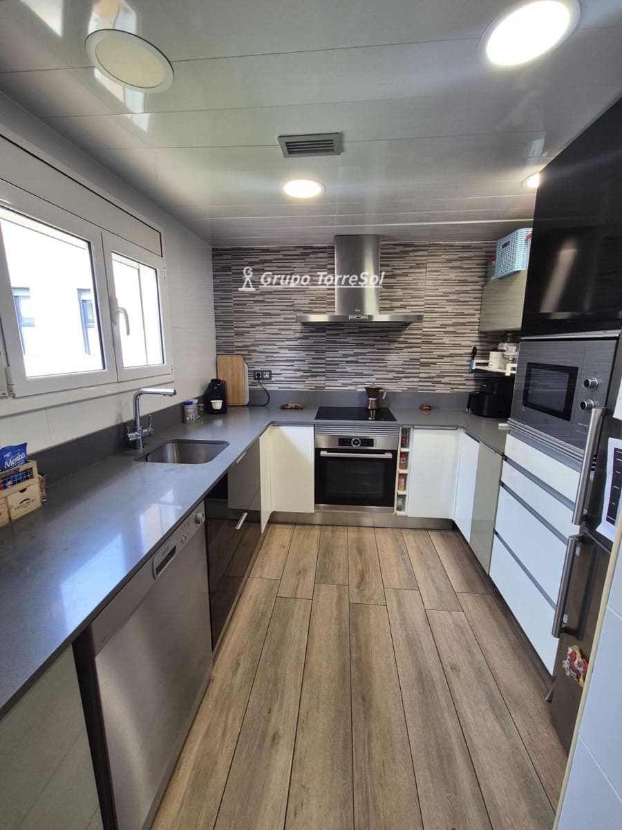 4 bedroom Townhouse for sale in Calafell - € 298,000 (Ref: 9691300)