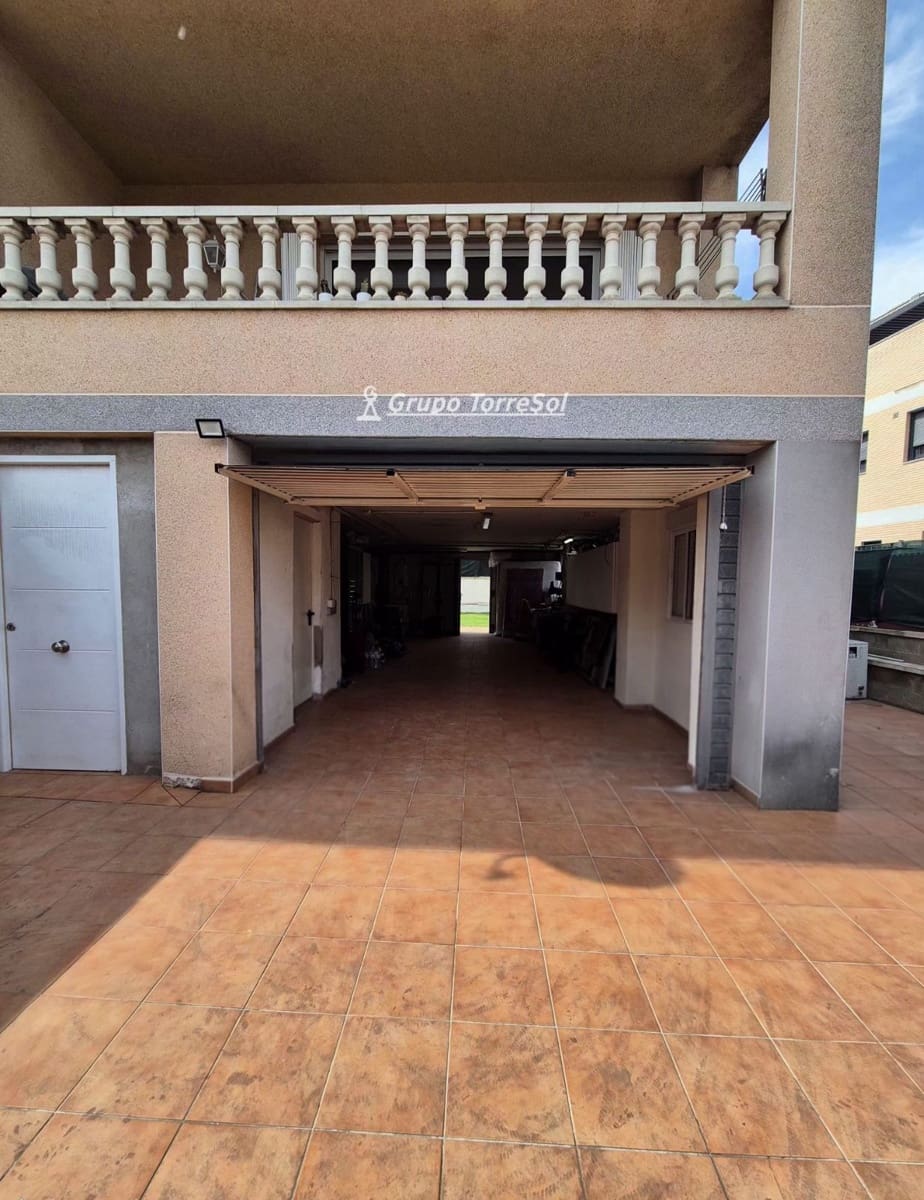 4 bedroom Townhouse for sale in Calafell - € 298,000 (Ref: 9691300)