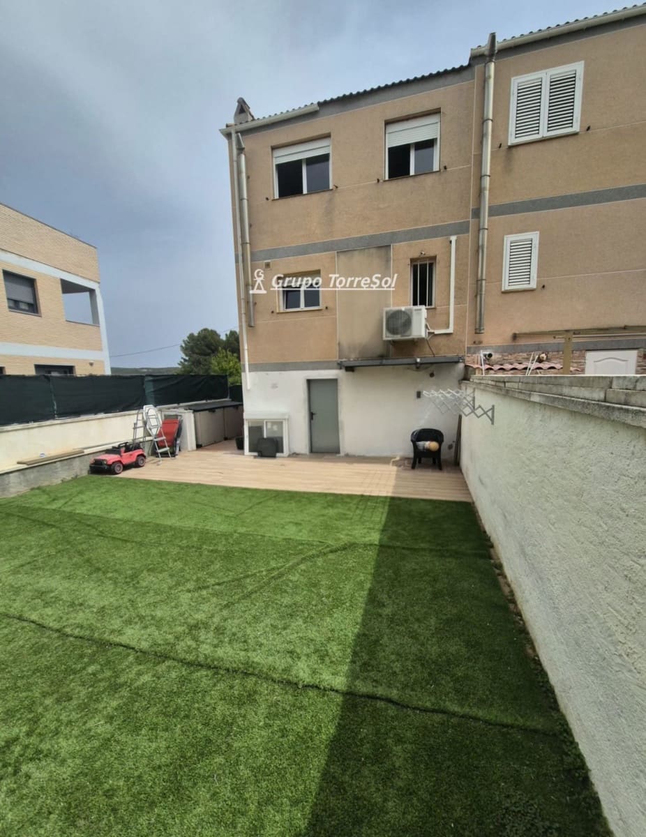 Casa de 4 habitaciones en Calafell en venta - 298.000 € (Ref: 9691300)