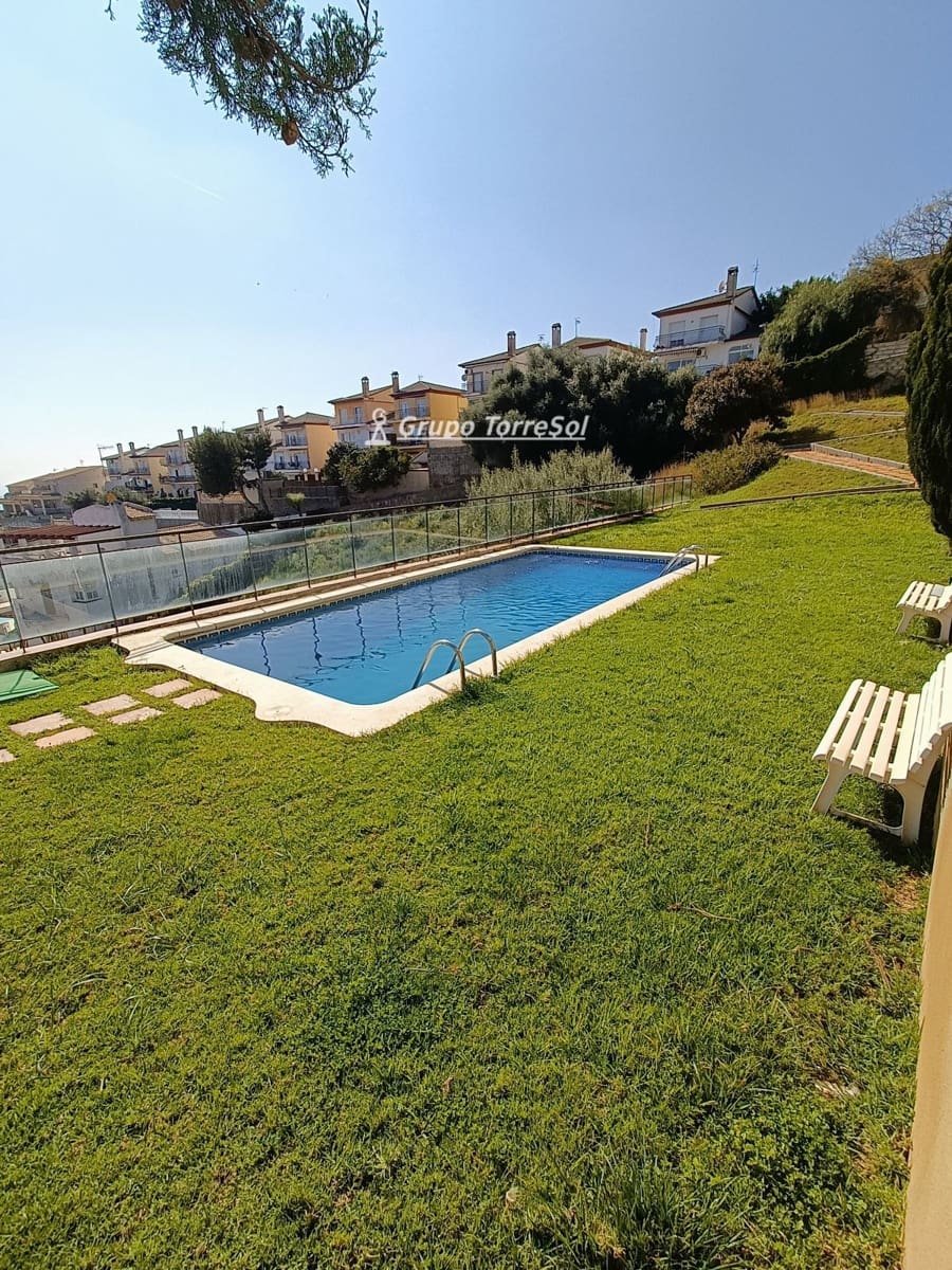 4 bedroom Villa for sale in Segur de Calafell with pool garage - € 310,000 (Ref: 9691301)