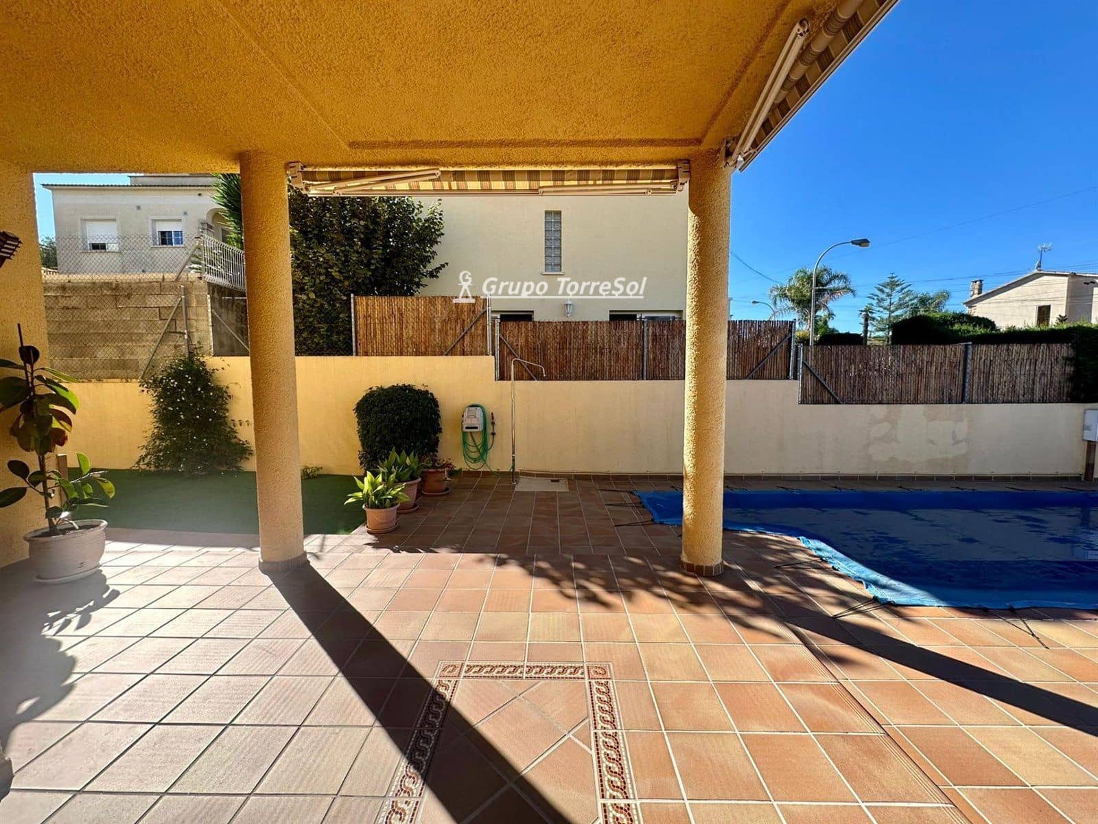 3 bedroom Villa for sale in El Vendrell with pool garage - € 315,000 (Ref: 9694051)