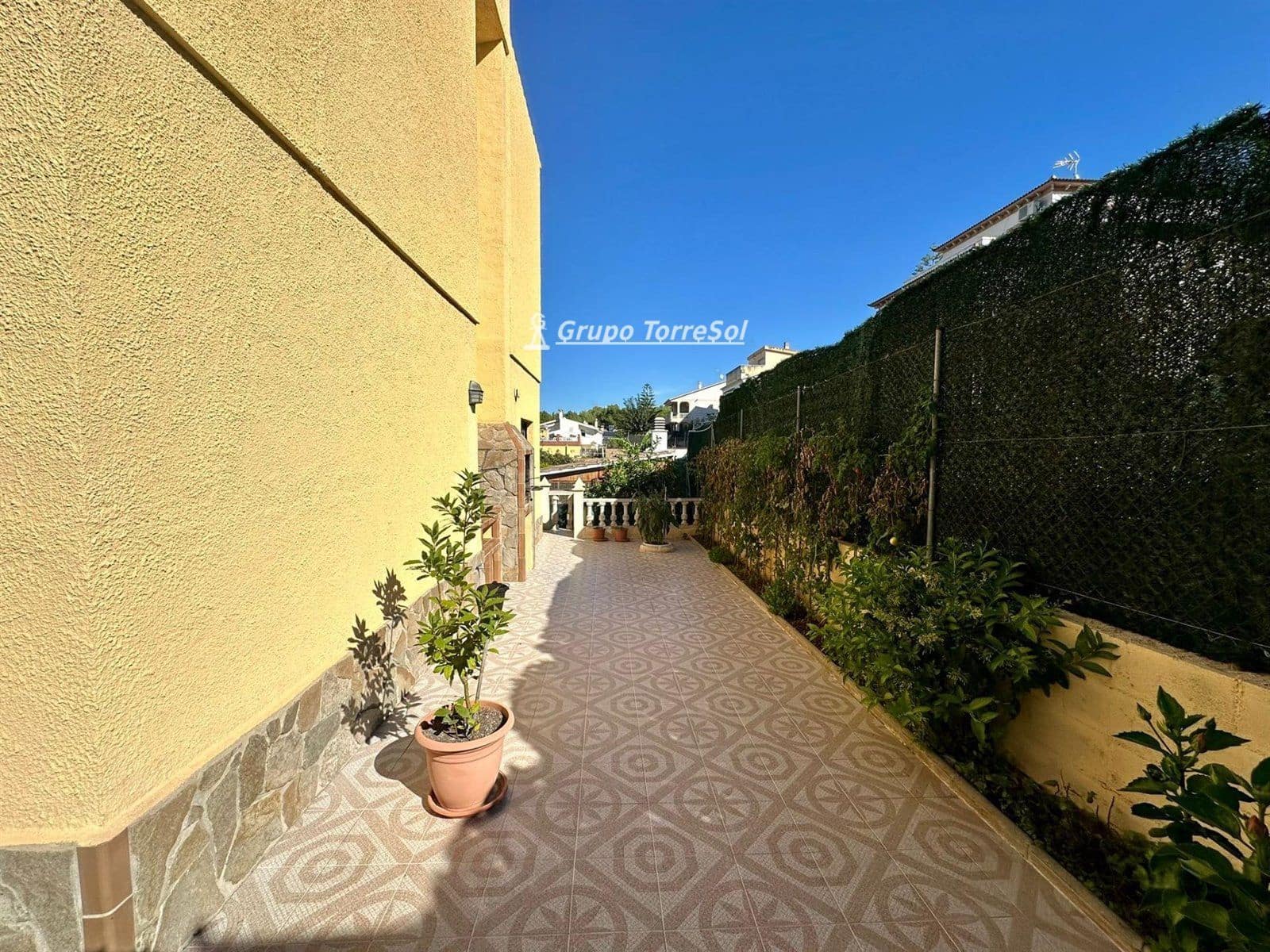 3 bedroom Villa for sale in El Vendrell with pool garage - € 315,000 (Ref: 9694051)