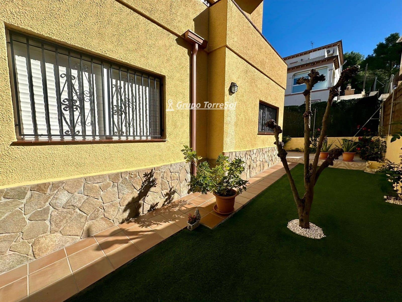 3 bedroom Villa for sale in El Vendrell with pool garage - € 315,000 (Ref: 9694051)