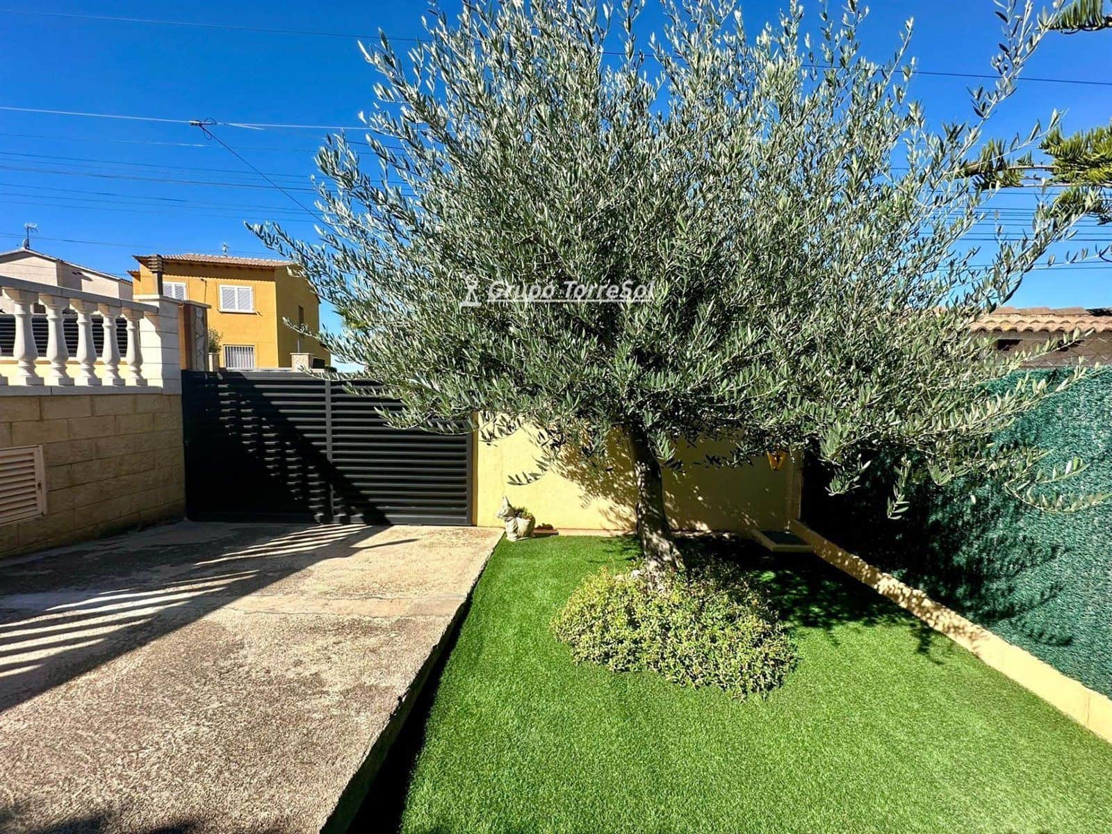 3 bedroom Villa for sale in El Vendrell with pool garage - € 315,000 (Ref: 9694051)