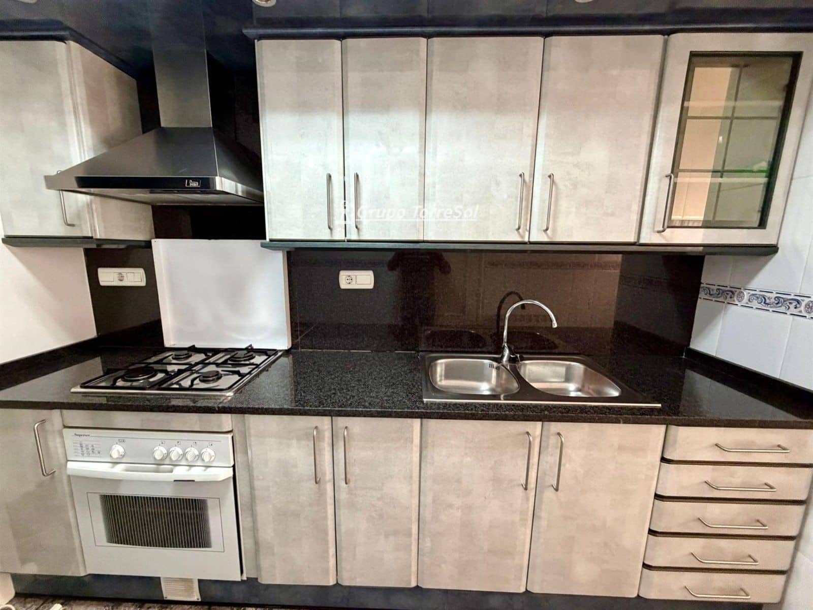 2 bedroom Flat for sale in El Vendrell with garage - € 169,000 (Ref: 9694053)