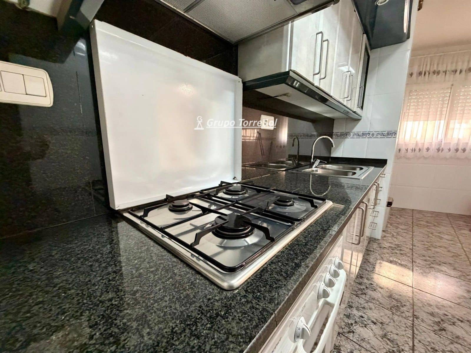 2 bedroom Flat for sale in El Vendrell with garage - € 169,000 (Ref: 9694053)