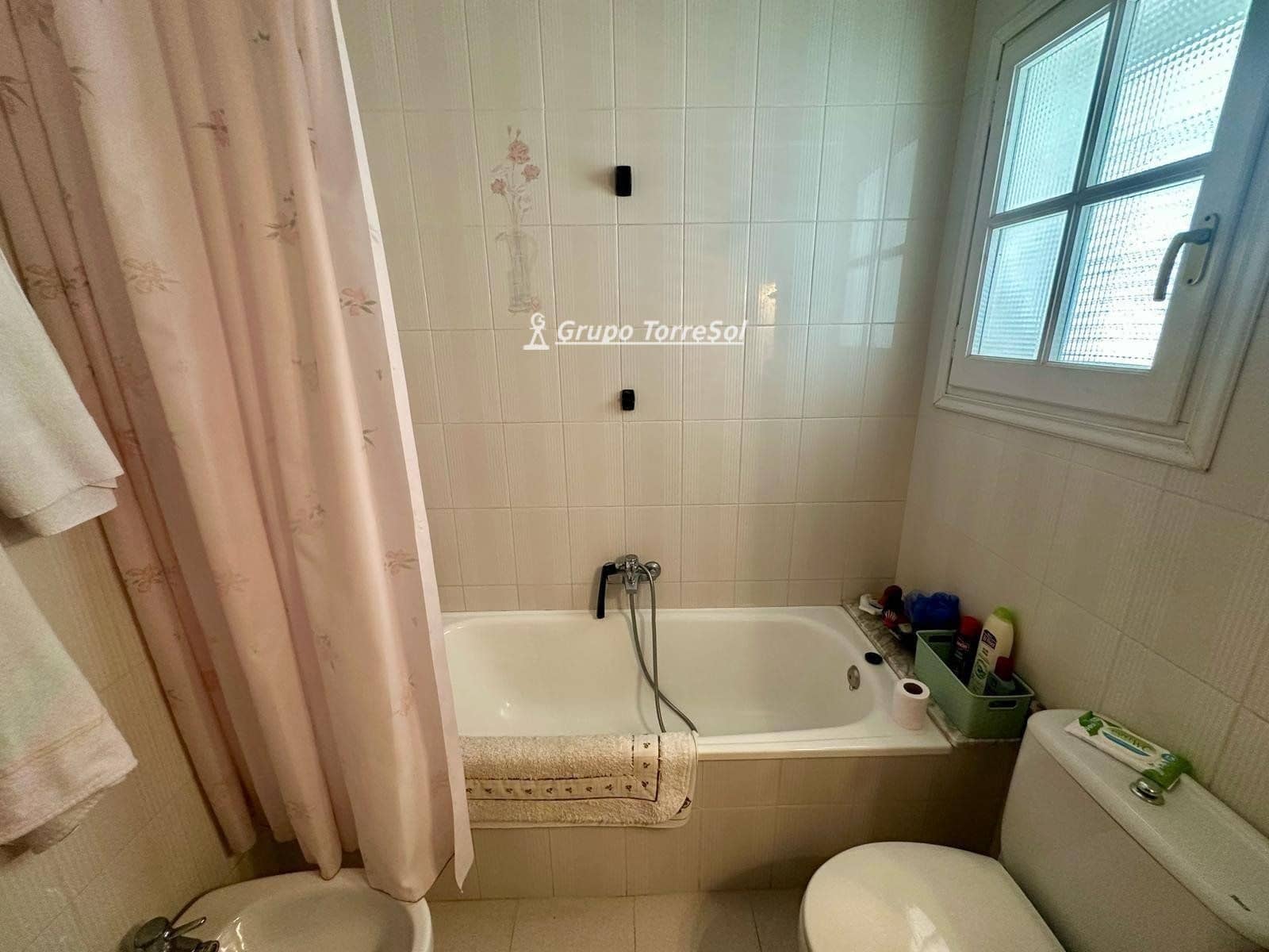 4 bedroom Villa for sale in El Vendrell with pool garage - € 369,000 (Ref: 9694054)