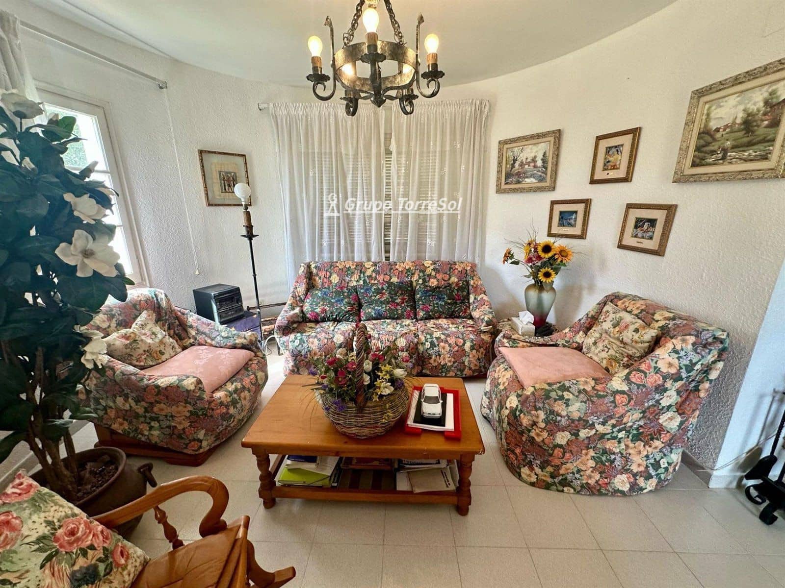 4 bedroom Villa for sale in El Vendrell with pool garage - € 369,000 (Ref: 9694054)