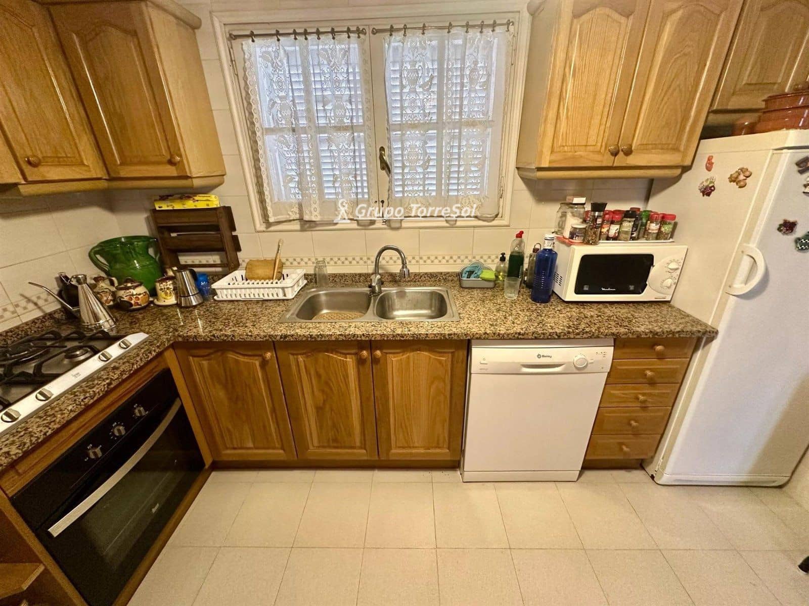 4 bedroom Villa for sale in El Vendrell with pool garage - € 369,000 (Ref: 9694054)