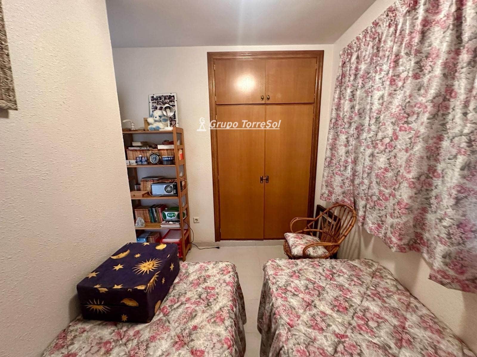 4 bedroom Villa for sale in El Vendrell with pool garage - € 369,000 (Ref: 9694054)