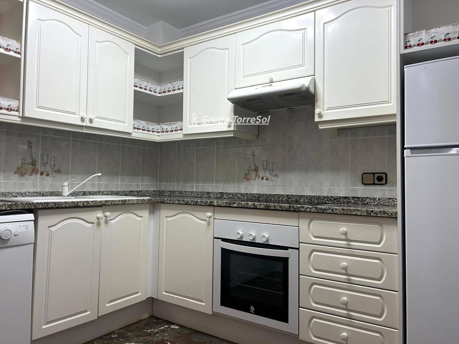 3 bedroom Flat for sale in Calafell with pool garage - € 440,000 (Ref: 9696875)