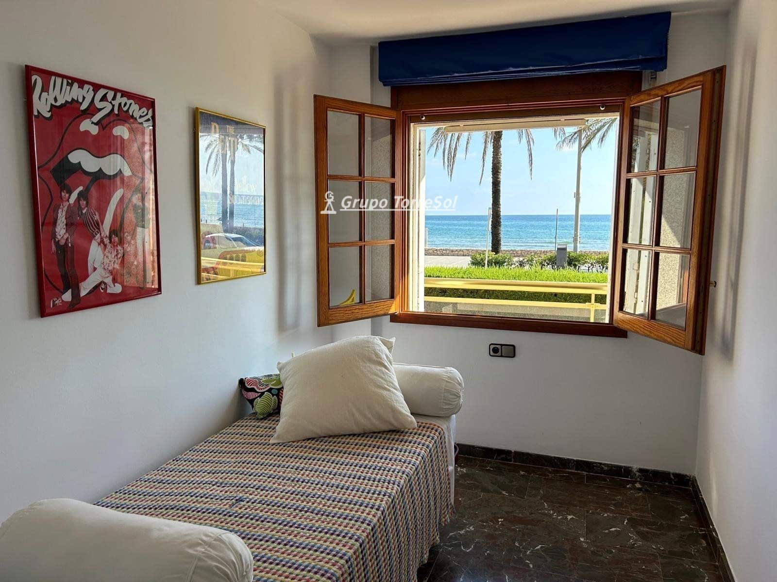 3 bedroom Flat for sale in Calafell with pool garage - € 440,000 (Ref: 9696875)