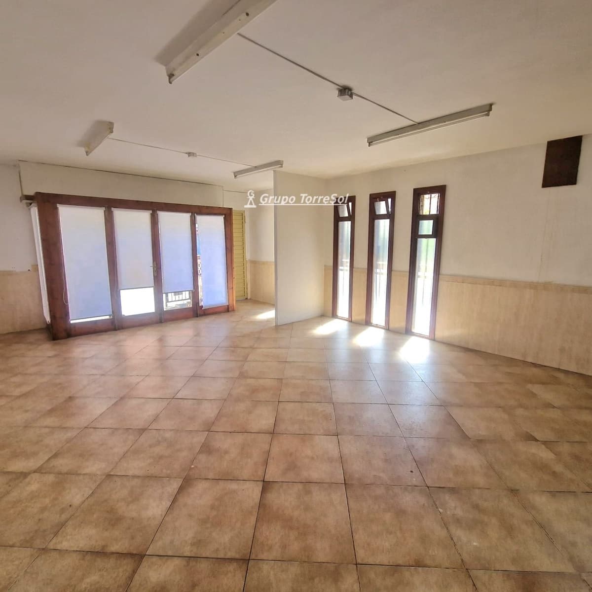 Gewerbe zu vermieten in Torredembarra - 390 € (Ref: 9697896)