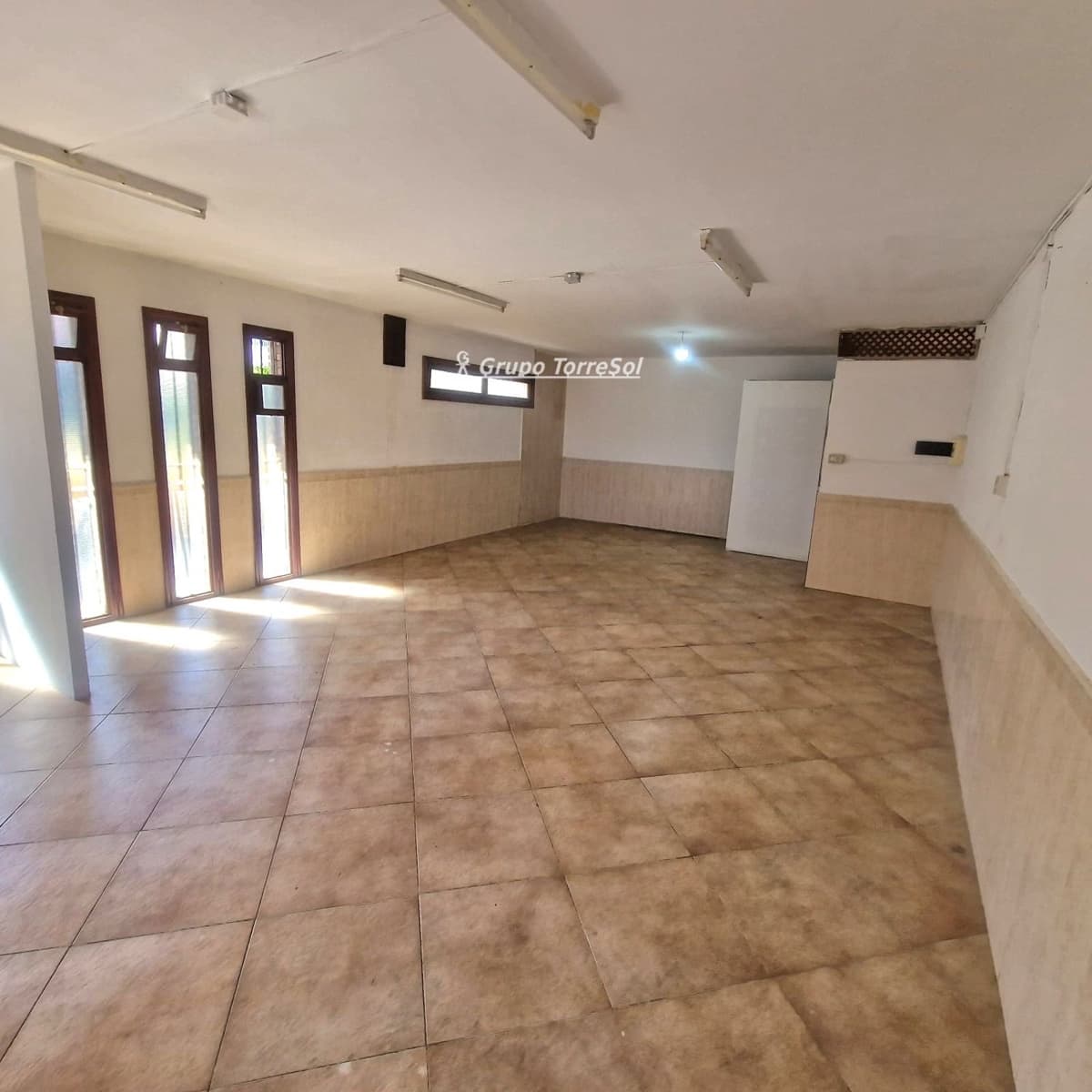Gewerbe zu vermieten in Torredembarra - 390 € (Ref: 9697896)