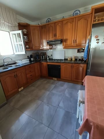 6 chambre Villa/Maison à vendre à Segur de Calafell, Calafell avec piscine garage - 480 000 € (Ref: 9700202)