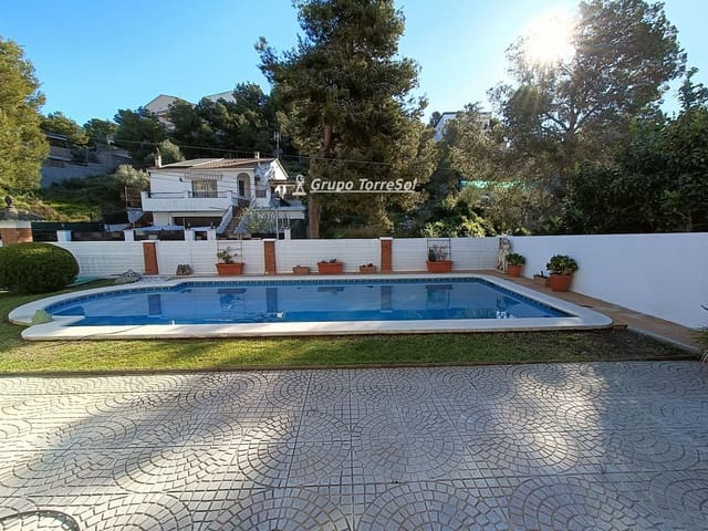 6 chambre Villa/Maison à vendre à Segur de Calafell, Calafell avec piscine garage - 480 000 € (Ref: 9700202)