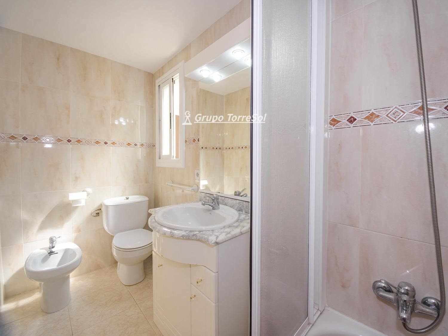 3 soveværelse Penthouse til salg i Calafell med swimmingpool garage - € 365.000 (Ref: 9700204)