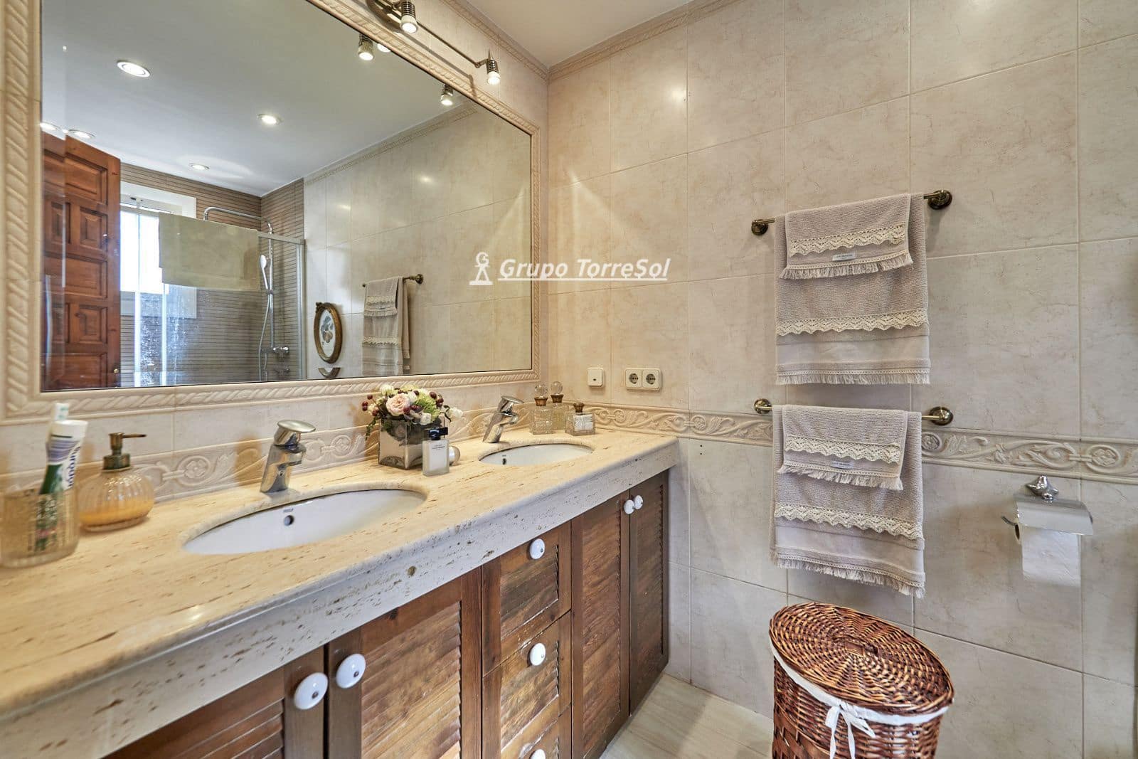 3 soveværelse Byhus til salg i Calafell med swimmingpool garage - € 498.800 (Ref: 9707937)