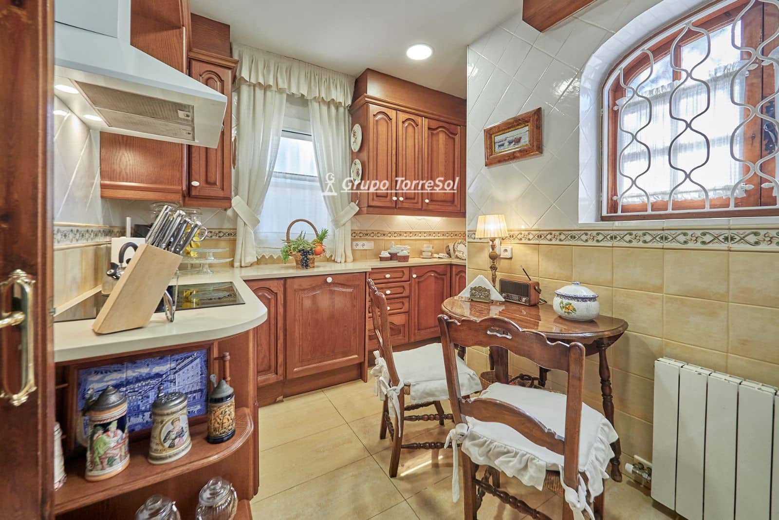 3 soveværelse Byhus til salg i Calafell med swimmingpool garage - € 498.800 (Ref: 9707937)