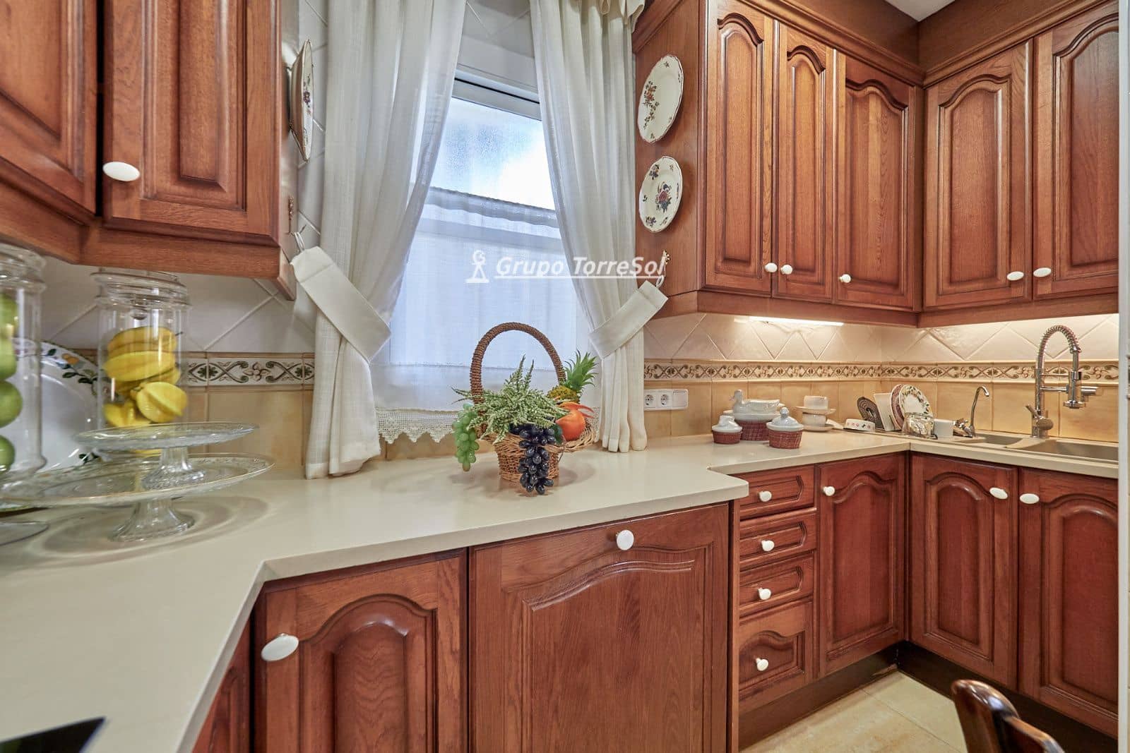 3 soveværelse Byhus til salg i Calafell med swimmingpool garage - € 498.800 (Ref: 9707937)