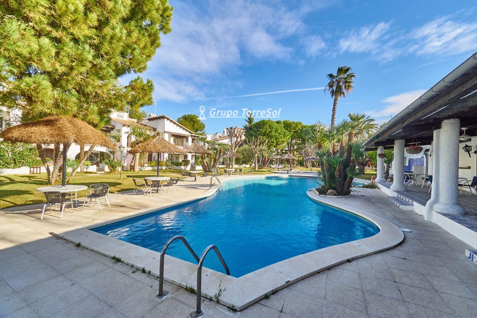 3 soveværelse Byhus til salg i Calafell med swimmingpool garage - € 498.800 (Ref: 9707937)