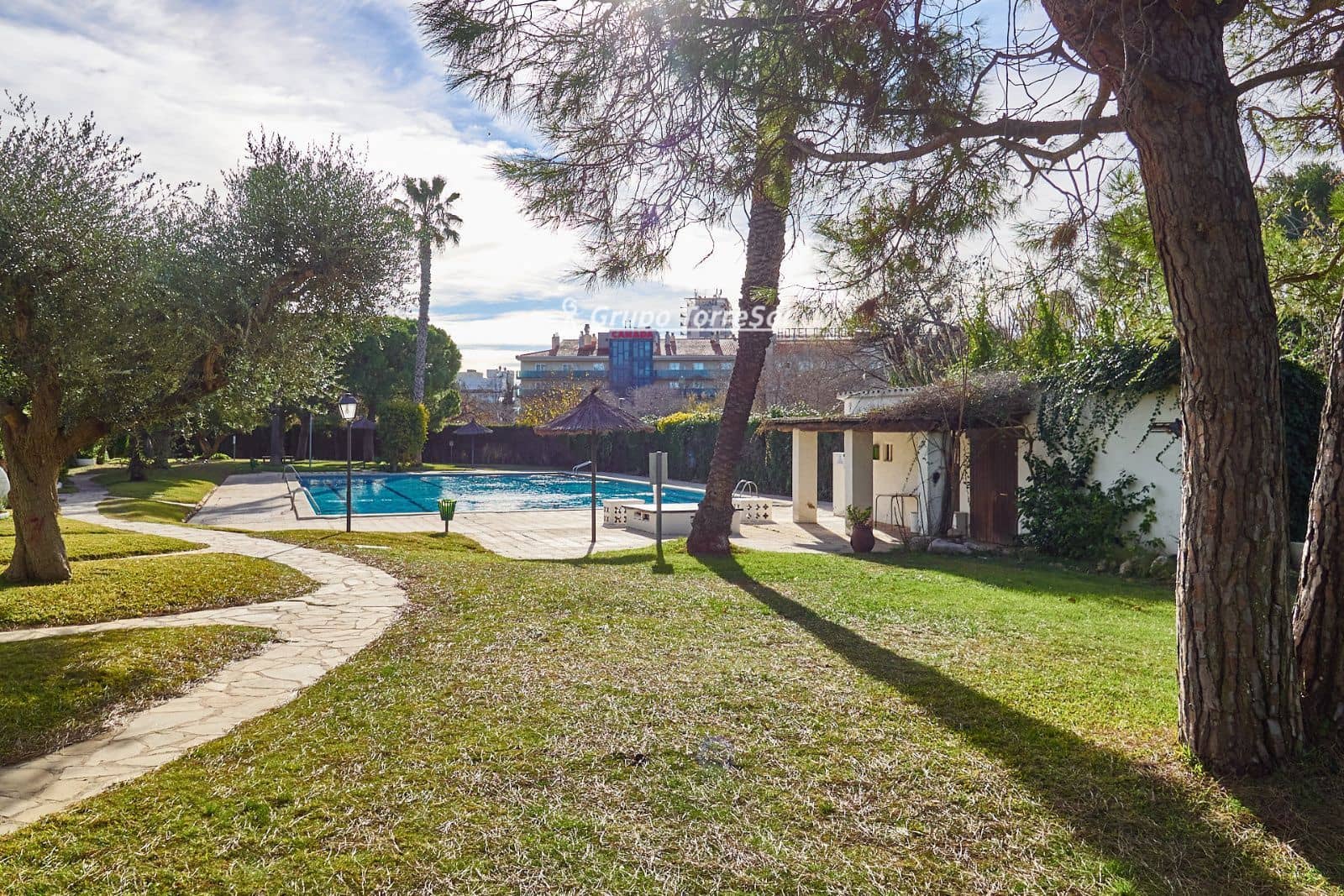 3 soveværelse Byhus til salg i Calafell med swimmingpool garage - € 498.800 (Ref: 9707937)