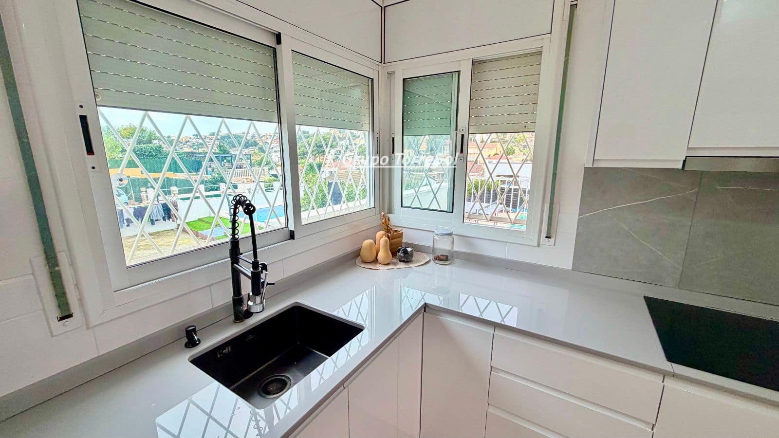 4 soverom Villa til salgs i Segur de Calafell med svømmebasseng garasje - € 430 000 (Ref: 9709056)