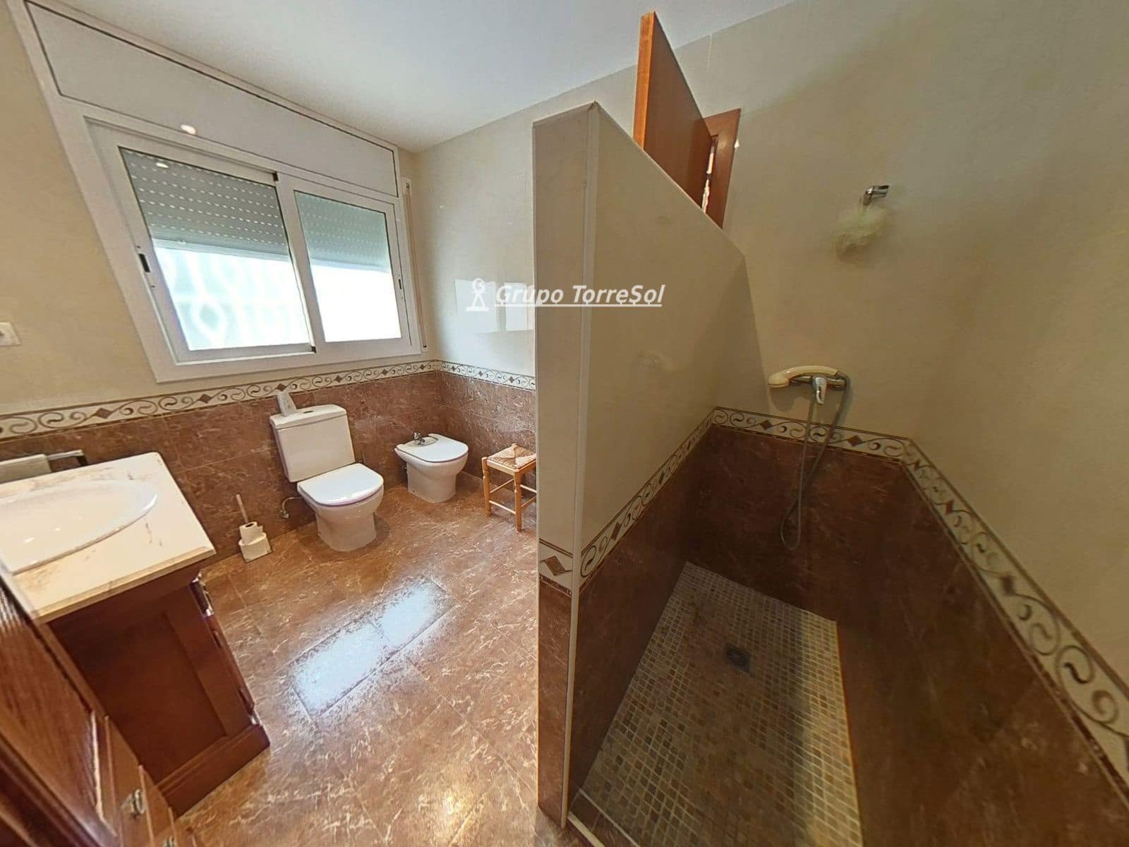 5 makuuhuone Huvila myytävänä paikassa Roda de Bara mukana 
autotalli - 460 000 € (Ref: 9709473)