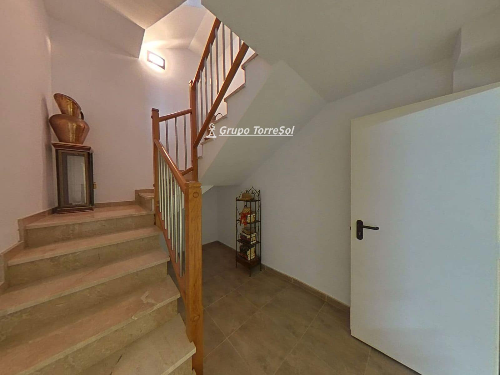 5 makuuhuone Huvila myytävänä paikassa Roda de Bara mukana 
autotalli - 460 000 € (Ref: 9709473)