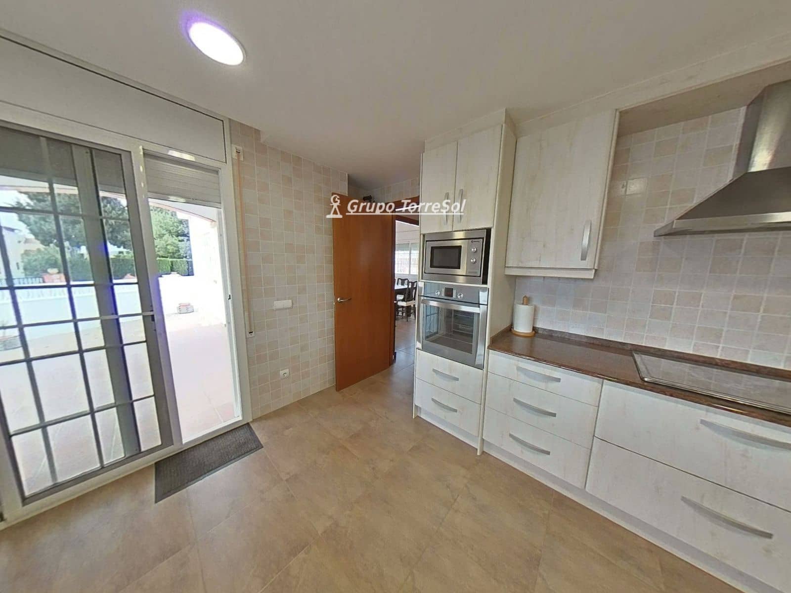 5 makuuhuone Huvila myytävänä paikassa Roda de Bara mukana 
autotalli - 460 000 € (Ref: 9709473)