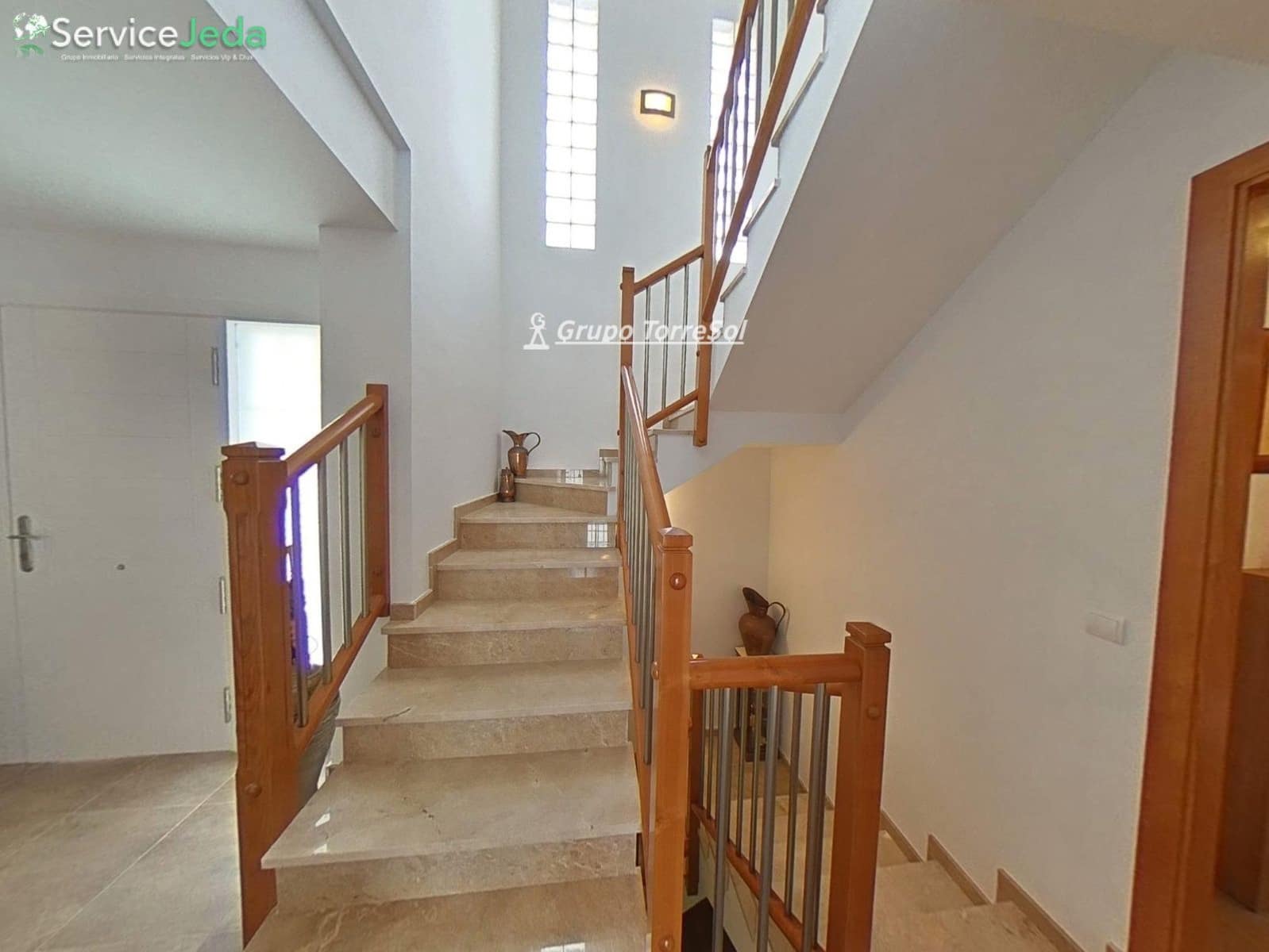 5 bedroom Villa for sale in Roda de Bara with garage - € 460,000 (Ref: 9709473)