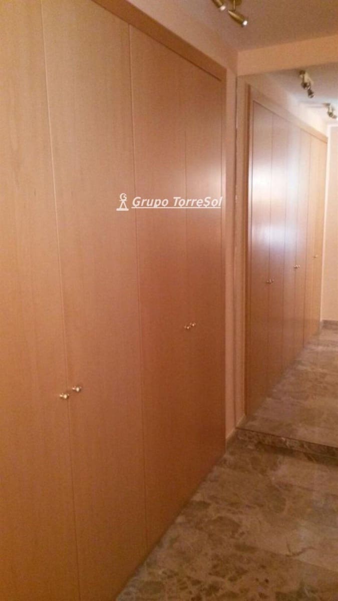 4 bedroom Penthouse for rent in Torredembarra with garage - € 1,226 (Ref: 9723496)