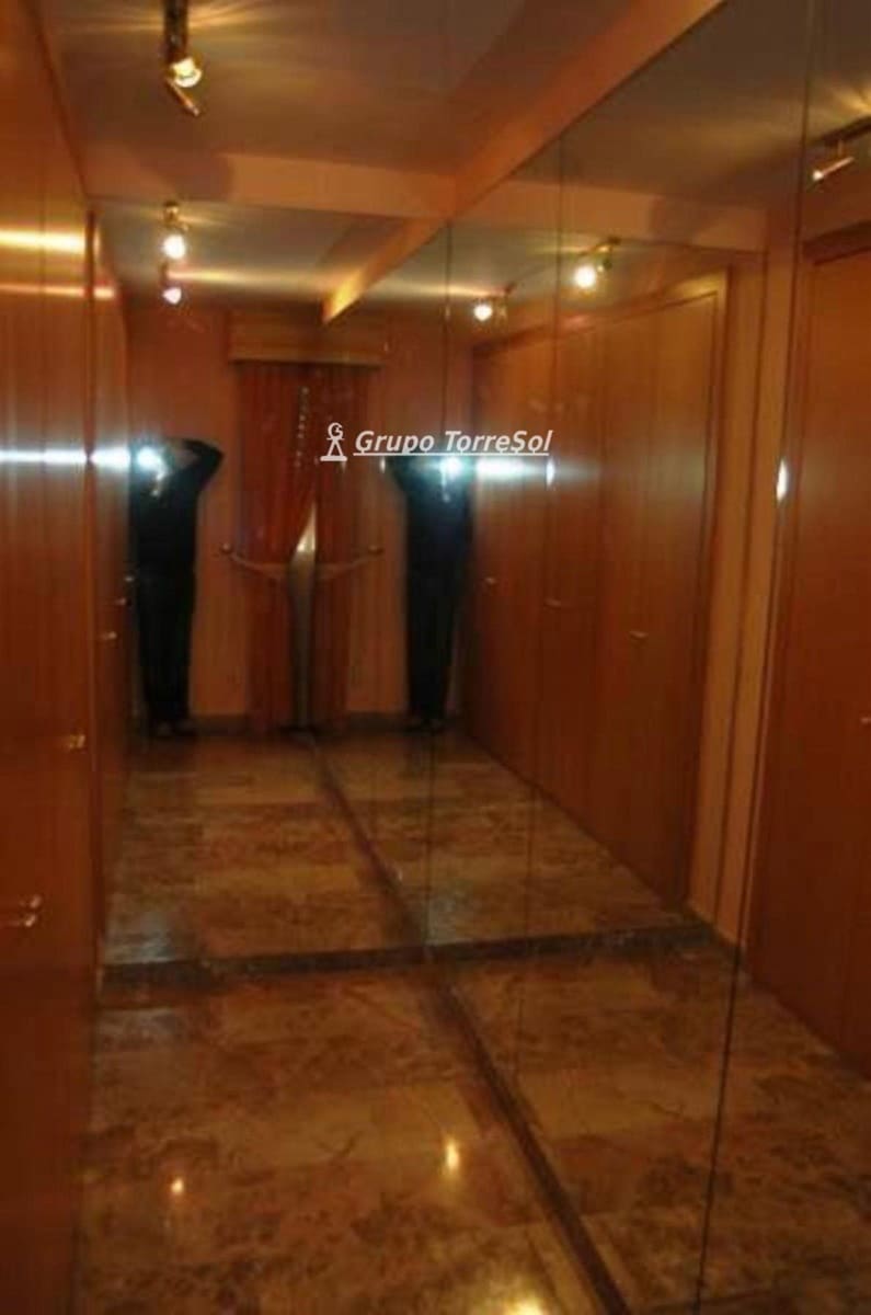 4 bedroom Penthouse for rent in Torredembarra with garage - € 1,226 (Ref: 9723496)