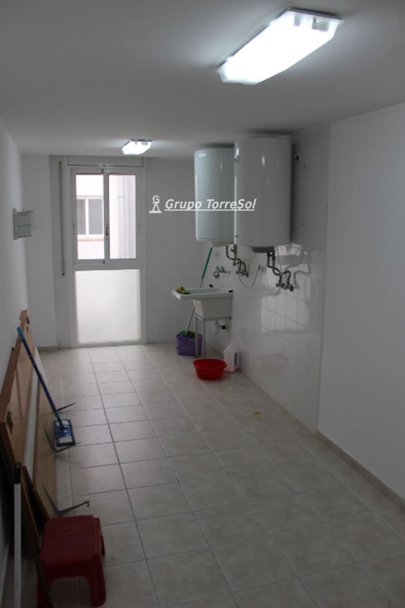 4 bedroom Penthouse for rent in Torredembarra with garage - € 1,226 (Ref: 9723496)