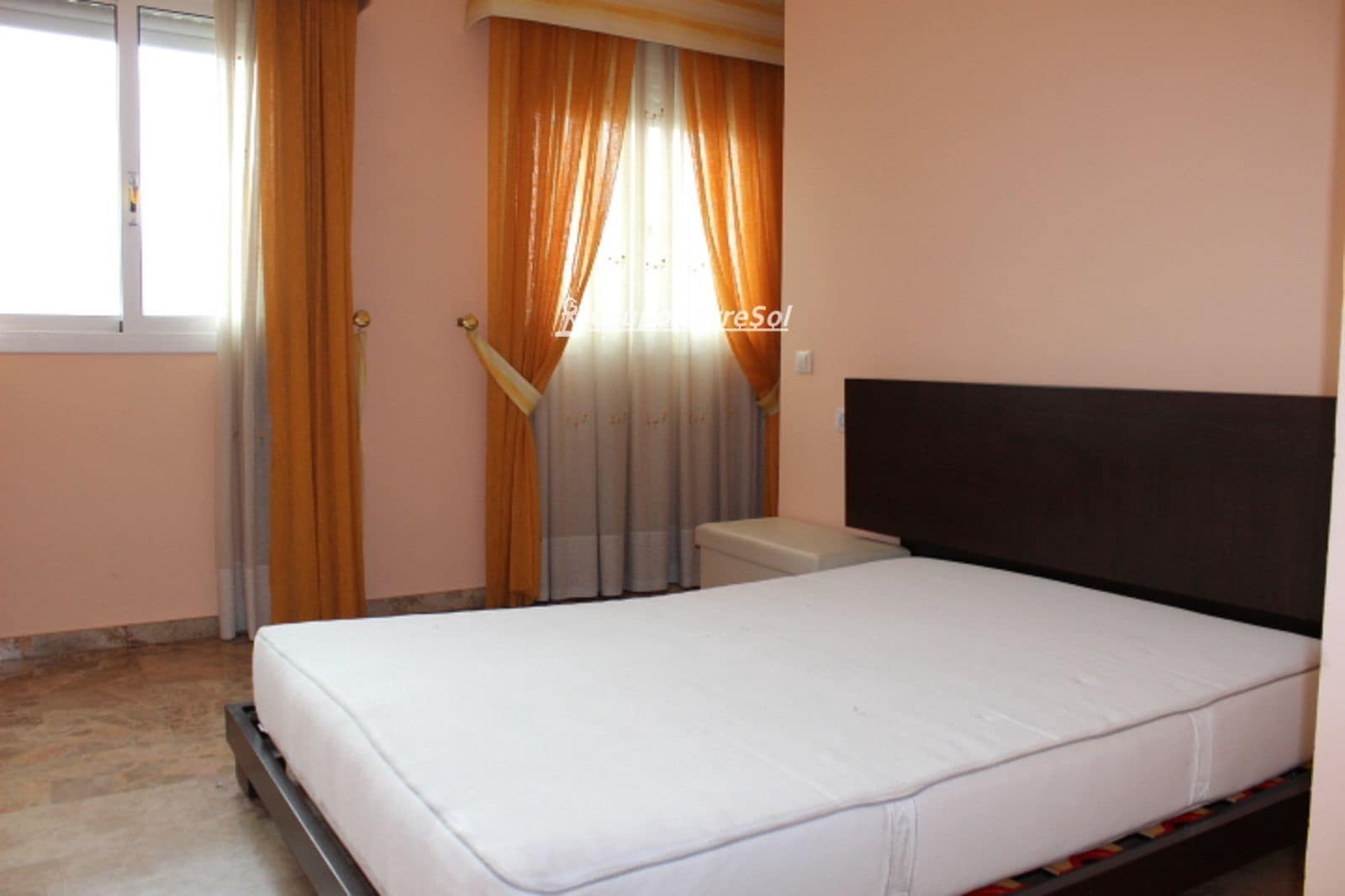 4 bedroom Penthouse for rent in Torredembarra with garage - € 1,226 (Ref: 9723496)