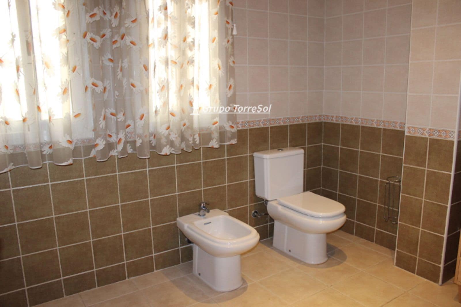 4 bedroom Penthouse for rent in Torredembarra with garage - € 1,226 (Ref: 9723496)