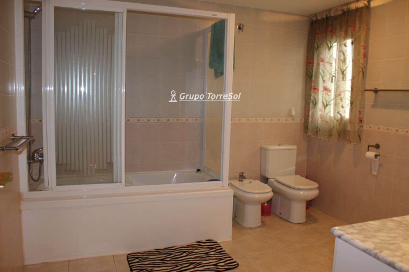 4 bedroom Penthouse for rent in Torredembarra with garage - € 1,226 (Ref: 9723496)