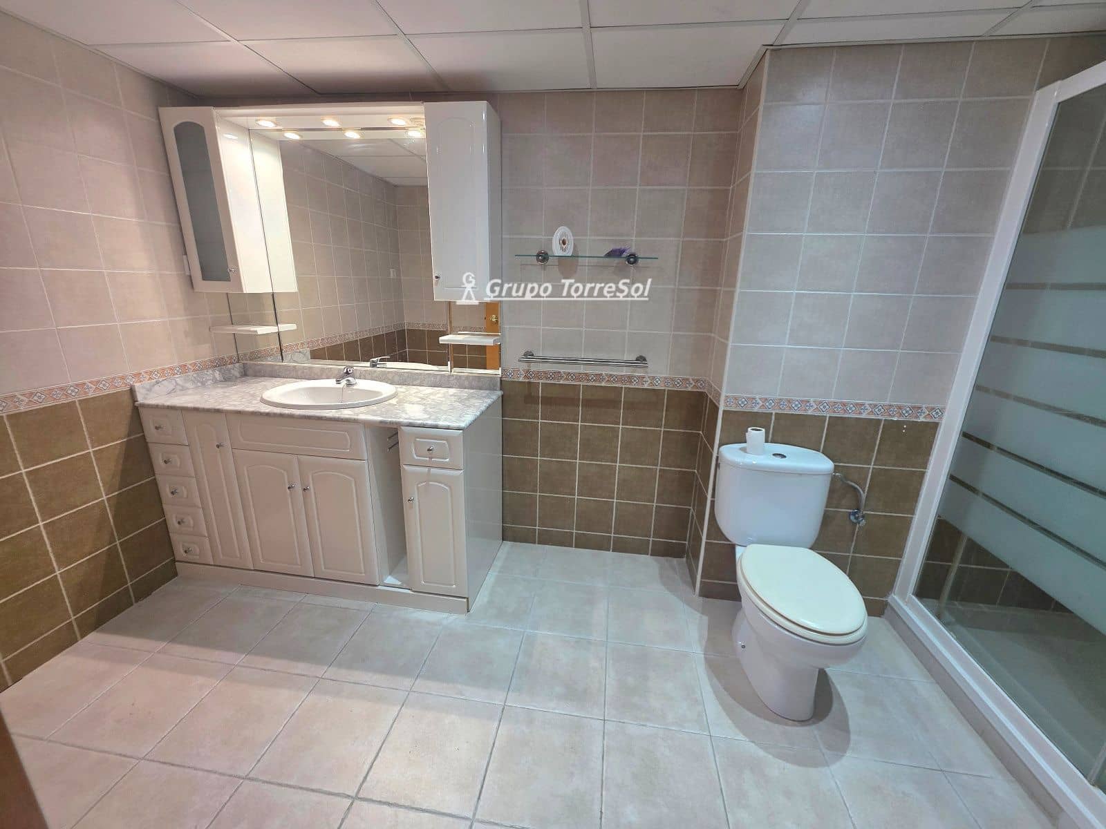 Ático de 4 habitaciones en Torredembarra en alquiler con garaje - 1.226 € (Ref: 9723496)