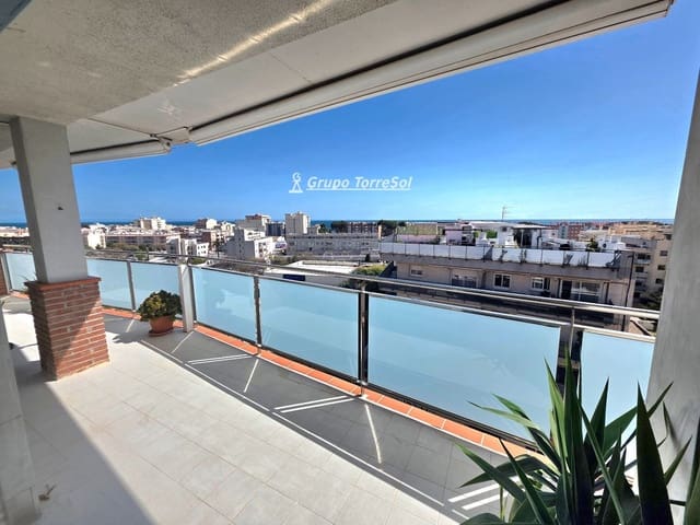 Ático de 4 habitaciones en Torredembarra en alquiler con garaje - 1.226 € (Ref: 9723496)